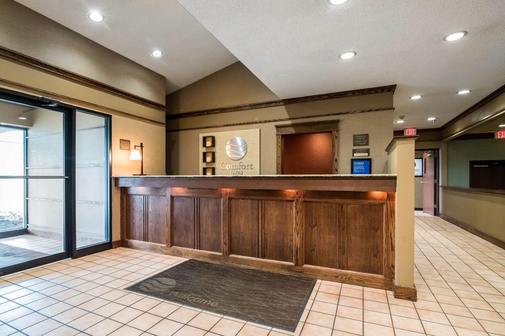 Clarion Inn & Suites - University Area Cortland Dış mekan fotoğraf