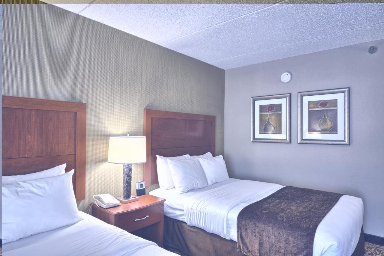 Clarion Inn & Suites - University Area Cortland Dış mekan fotoğraf