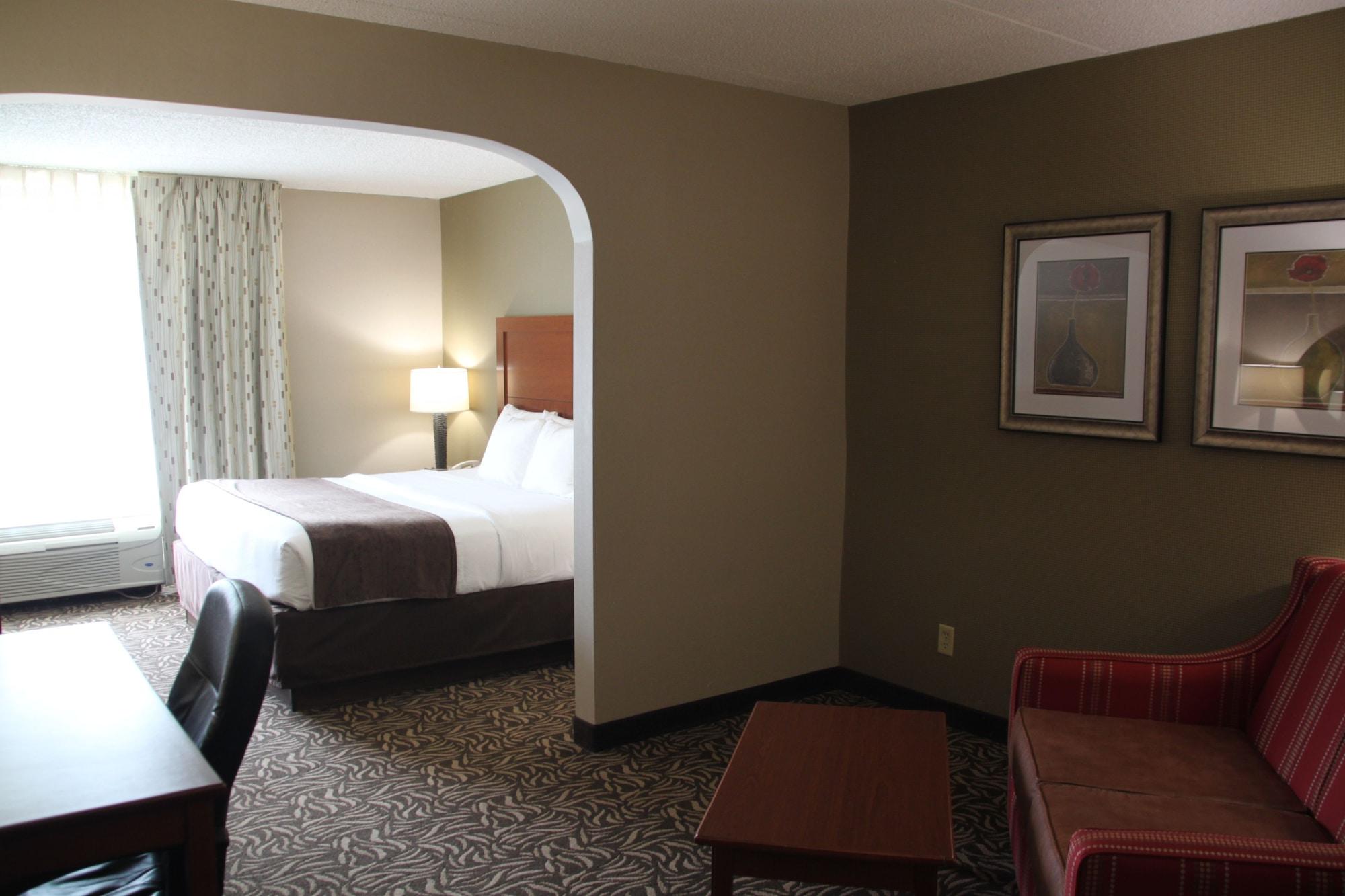 Clarion Inn & Suites - University Area Cortland Dış mekan fotoğraf