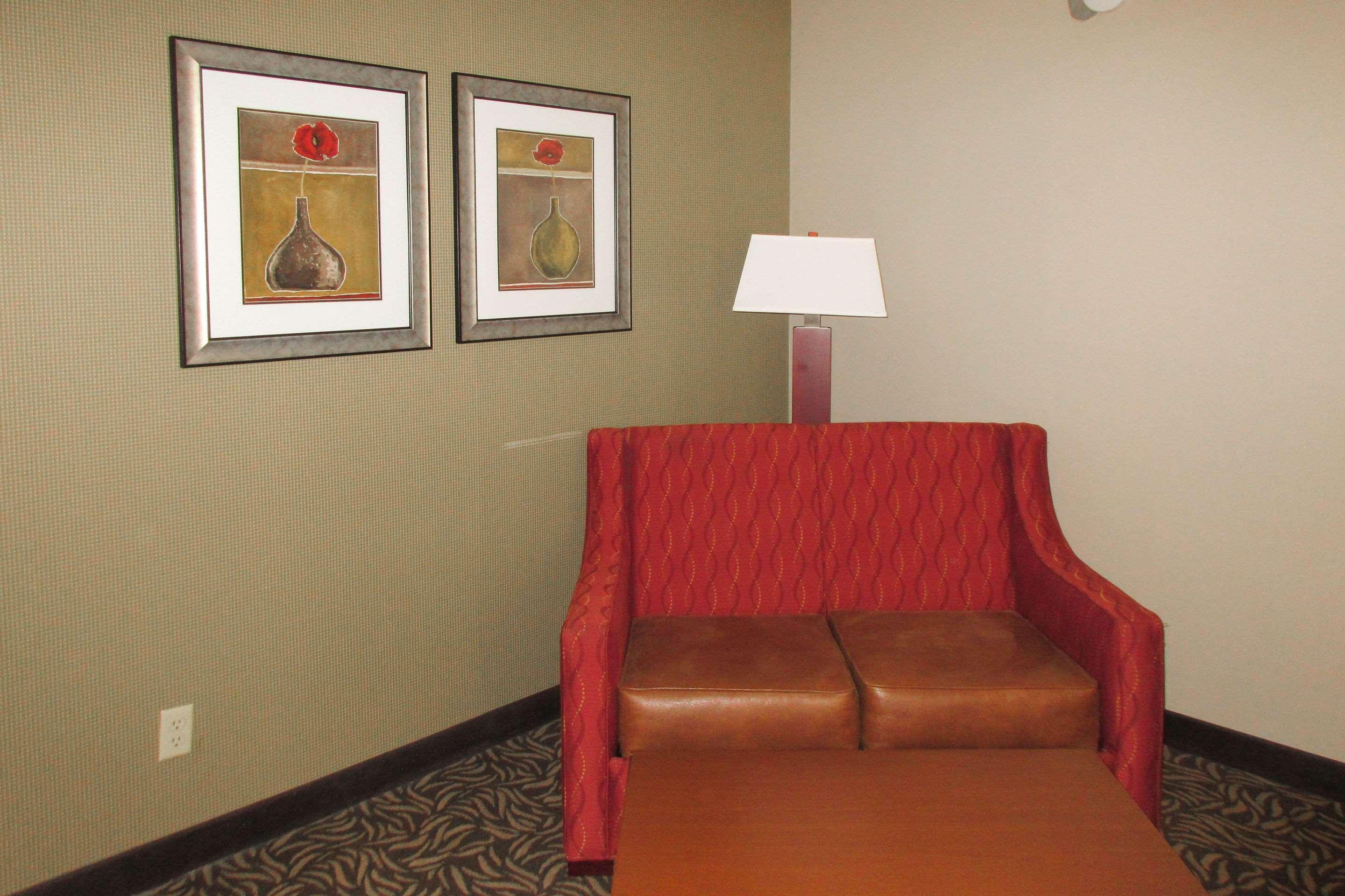 Clarion Inn & Suites - University Area Cortland Dış mekan fotoğraf